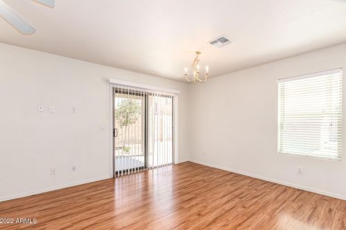 9551 81 Dr, Peoria AZ  85345-3111 exterior