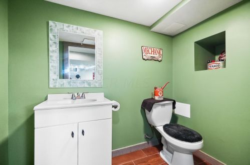 3962 La Rosa Ct, Darbydale OH  43123-2814 exterior