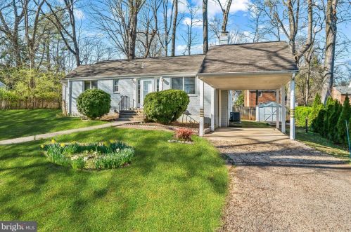 7304 Arthur Dr, Falls Church VA  22046-3717 exterior