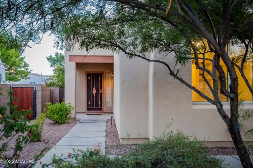 8878 Desert Lily Pl, Tucson, AZ 85715-5919