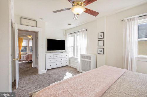 33 Vassar Rd, Camden NJ  08106-1623 exterior