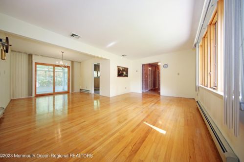 93 Poricy Ln, Tinton Falls NJ  07701-5312 exterior