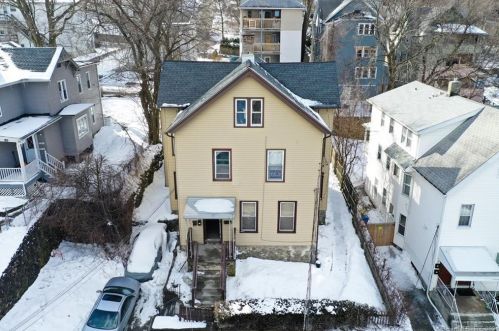 28 Wilson St, Waterbury, CT 06708-2714