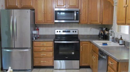 162 Bart Dr, Poughkeepsie, NY 12603-3775