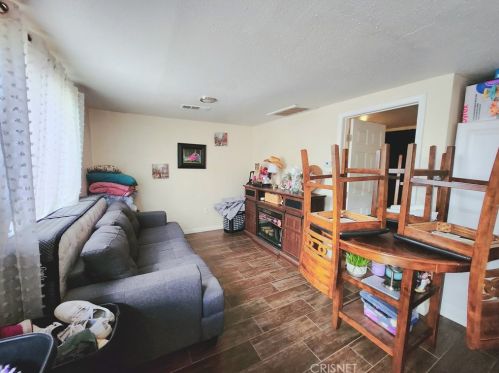 809 Vine Dr, Bakersfield CA  93307-3944 exterior