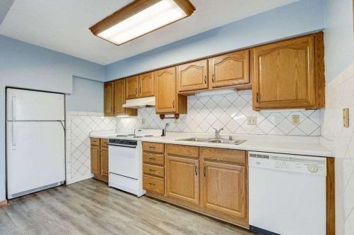 2651 60, Milwaukee WI 53219-3151 exterior