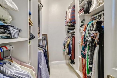 360 15th St, Naples FL  34117-3337 exterior