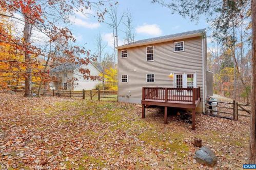 27 Bearwood Dr, Bybee VA  22963-2843 exterior