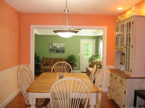 203 Hickory Hill Rd, New Britain CT  06052-1009 exterior