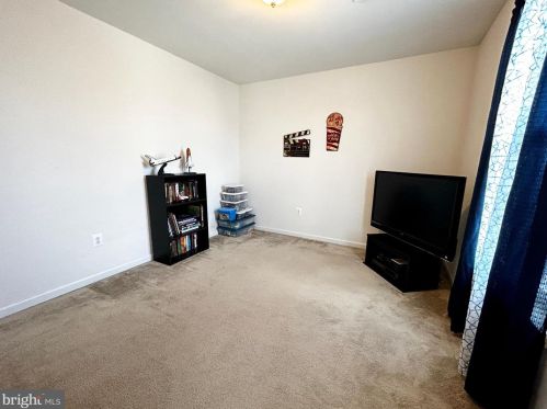 148 Killian Ln, Charles Town WV  25414-4939 exterior