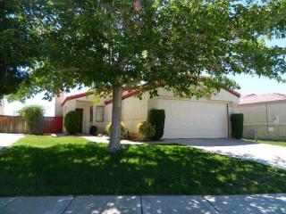 12861 Mallorca Way, Victorville, CA 92395-8531
