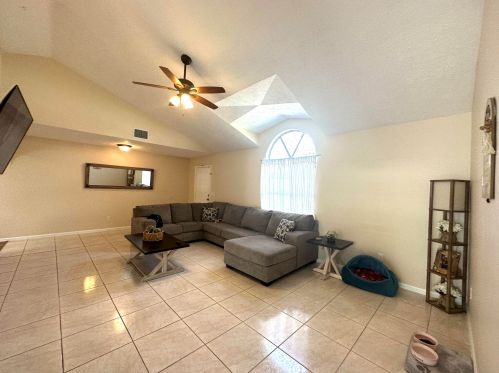 2062 Floresta Dr, Fort Pierce FL  34984-4706 exterior