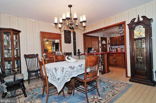 1555 Dee Rd, Lacey NJ  08731-3411 exterior