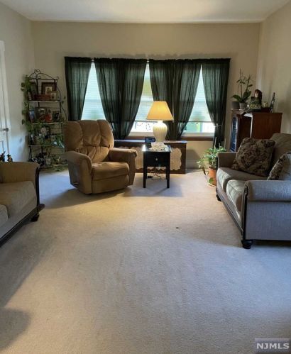 171 Main St, Outwater NJ  07026-2550 exterior