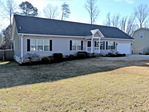 8022 Luscombe Dr, Knoxville, TN 37919-7007