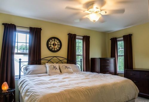 39 Bush Creek Ln, Poughquag NY  12570-5557 exterior