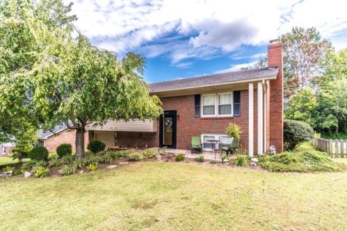 129 Buckwood Dr, Richmond, KY 40475-2221