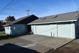 2035 Sutter Rd, Mckinleyville, CA 95519-4223