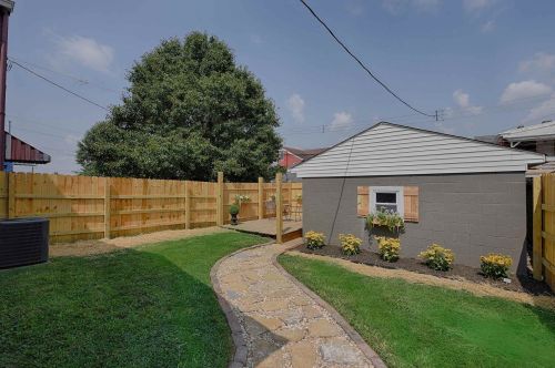 313 Hodge St, Newport, KY 41071-1526