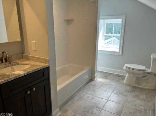 5 Pierson Ln, Oxford NJ  07863-3278 exterior