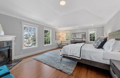 1916 Hull Ave, Redwood City CA  94061-3315 exterior