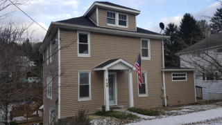 212 Riverside Dr, Factoryville, PA 18419-2447