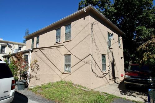 12 Side Pl, Tuxedo Park, NY 10987-4427