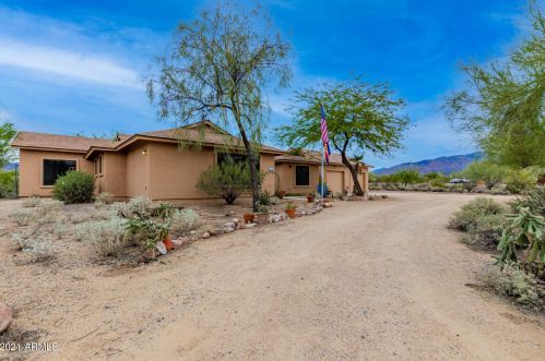 5836 Azure Hills Dr, Cave Creek, AZ 85331-8114