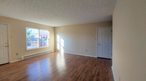124 Blendon Rd, West Jefferson, OH 43162-1000