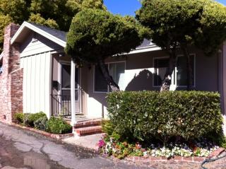 1611 Lark Ave, Redwood City CA  94061-2642 exterior