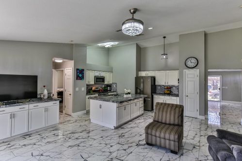 8489 Mcgray Way, Elk Grove CA  95624-4121 exterior