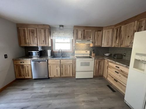 728 Elm St, Eau Claire WI  54729-1608 exterior