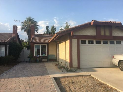 706 Virginia St, Rialto CA  92376-3759 exterior
