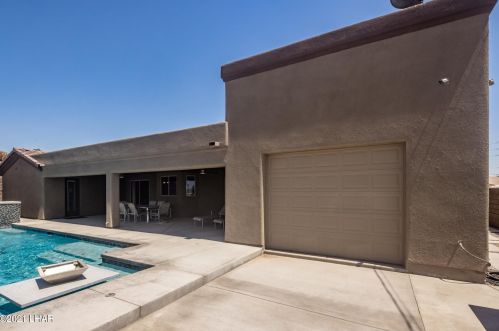 2481 Inverness Dr, Lake Havasu City AZ  86404-1272 exterior