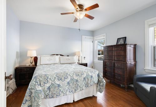 3028 77 St, Milwaukee WI 53222-5018 exterior