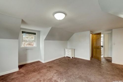 1317 Union Ave, Floral Park NY  11003-2610 exterior