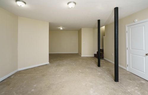 212 4th St, Mc Donald PA  15057-1115 exterior