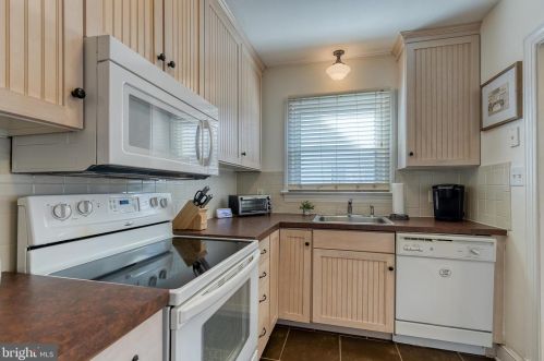 105 Ashby St, Fredericksburg VA  22401-3941 exterior