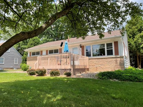 604 Rohda Dr, Waterford, WI 53185-4222