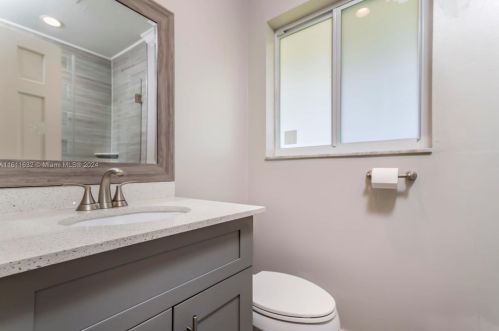 800 18 St, Boca Raton FL 33486-6937 exterior