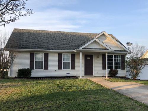 5026 Boyd Dr, Murfreesboro TN  37129-8699 exterior