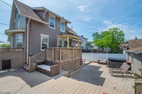 628 Main St, West Paterson NJ  07424-1020 exterior