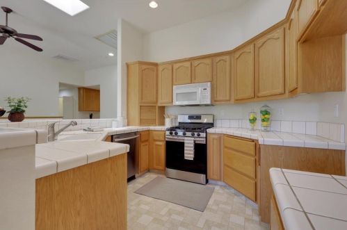 208 Horizon Cir, Grass Valley CA  95945-9715 exterior