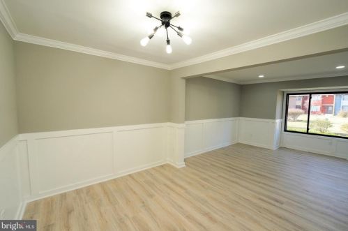 164 Canterbury Ct, East Windsor NJ 08520-5509 exterior