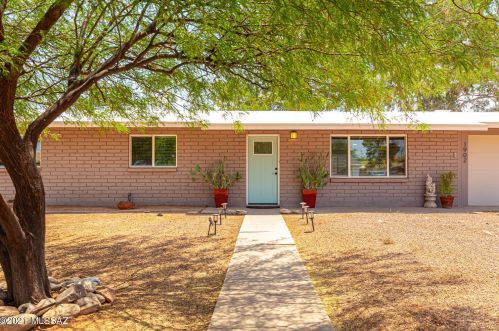 1902 Nancy Rose Blvd, Tucson, AZ 85712-3517