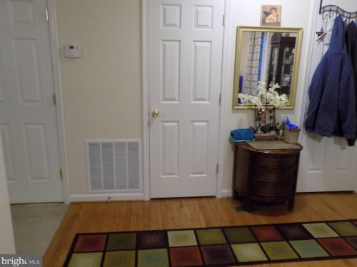 102 Lone Tree Dr, Camden-Wy, DE 19934-4735