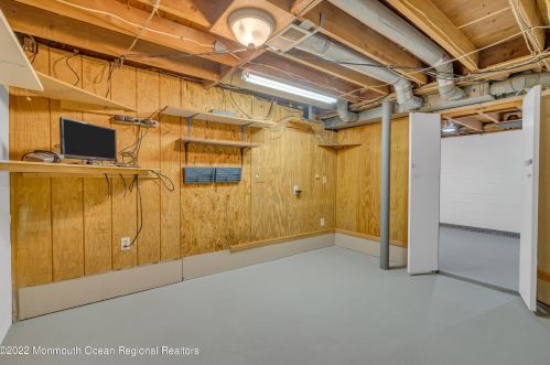 5 Wyoming Dr, Jackson Twp NJ  08527-1548 exterior