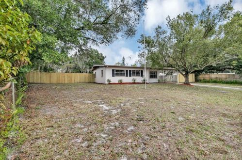 307 Sunland Dr, Sanford, FL 32773-6305