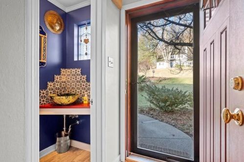 143 Woodland Farms Rd, Pittsburgh, PA 15238-2021