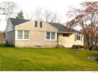 64 Beauvue Ter, Bridgeport, CT 06606-2201